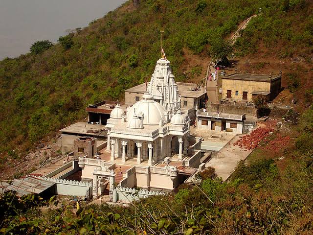 Sammed Shikharji Jain Temple Controversy, History and Importance