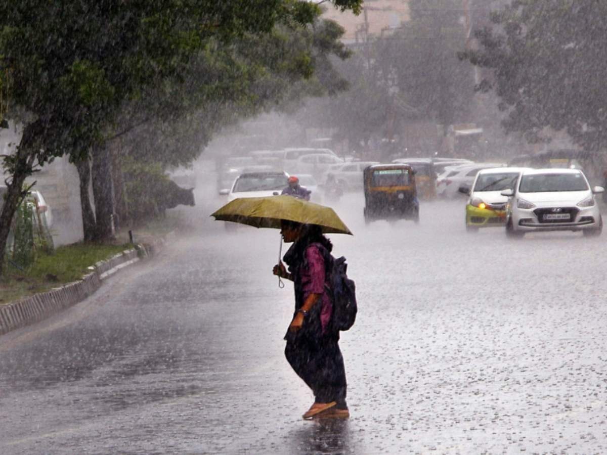 Heavy rainfall and hailstorms across India are predicted by IMD