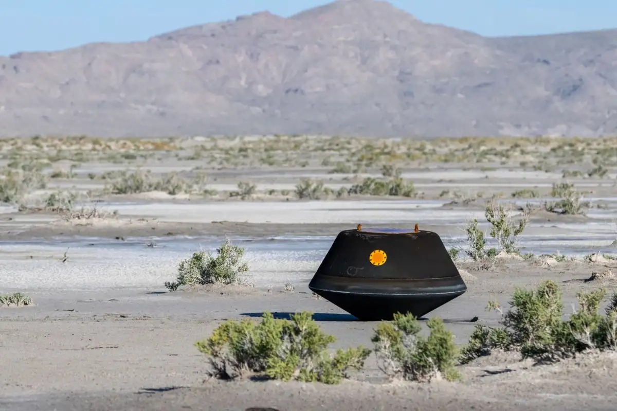 Nasa capsule returns to Earth with largest asteroid sample ever collected
